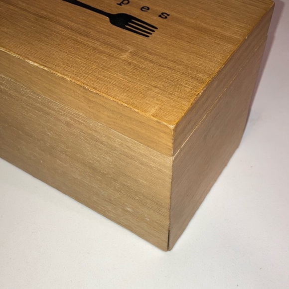Wooden Recipe Box with Fork Design - Picture 15 of 16